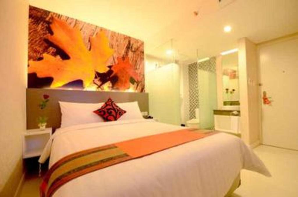 Clay Hotel Jakarta Exterior photo