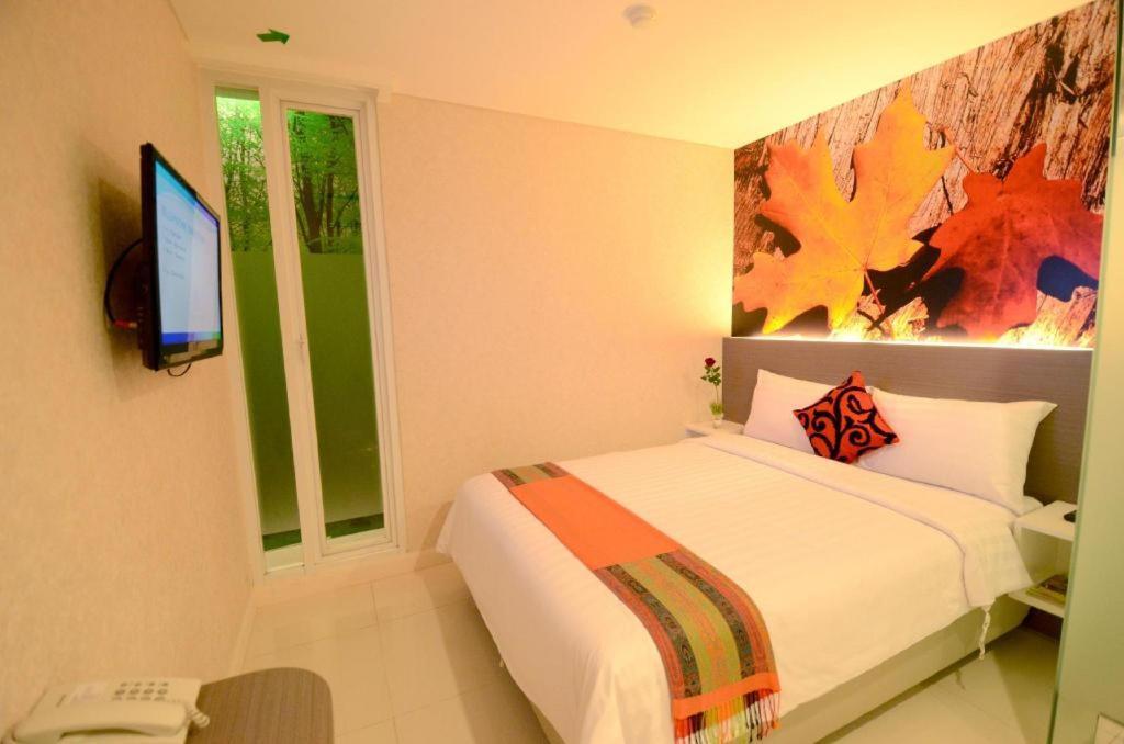 Clay Hotel Jakarta Exterior photo