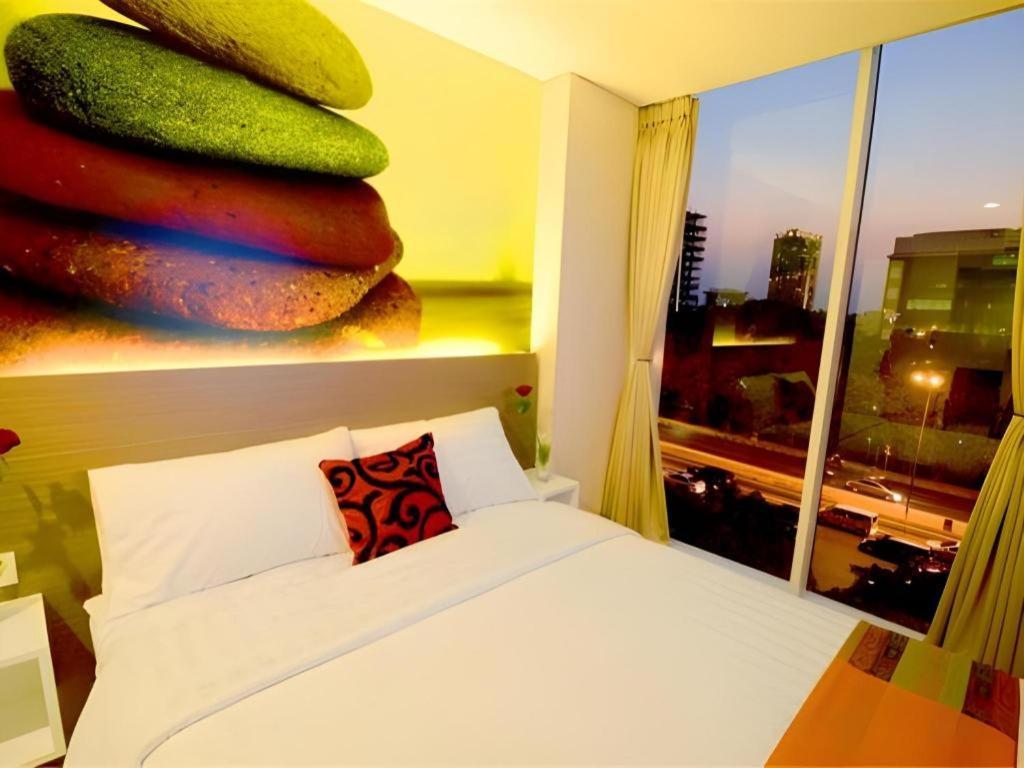 Clay Hotel Jakarta Exterior photo