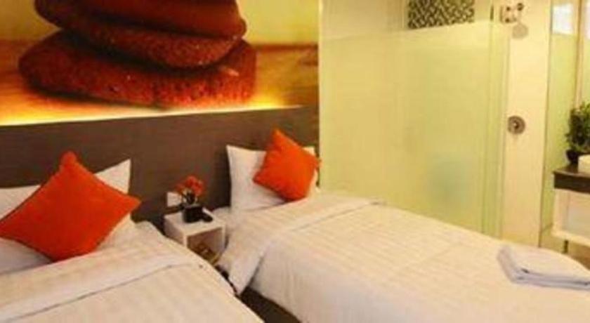 Clay Hotel Jakarta Exterior photo