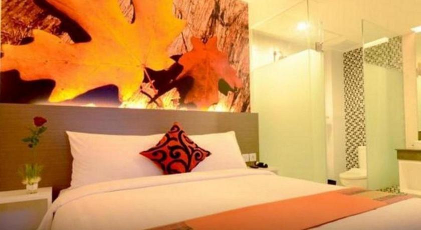 Clay Hotel Jakarta Exterior photo